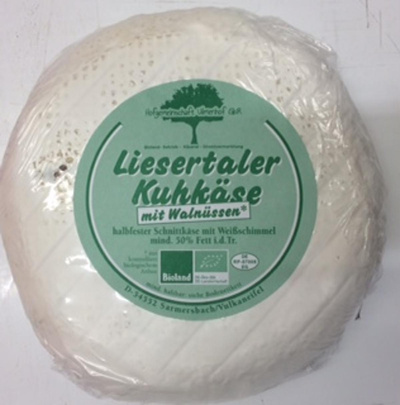 Produktfoto zu Ulmenhofer Walnussbrie, Stück ca. 220g